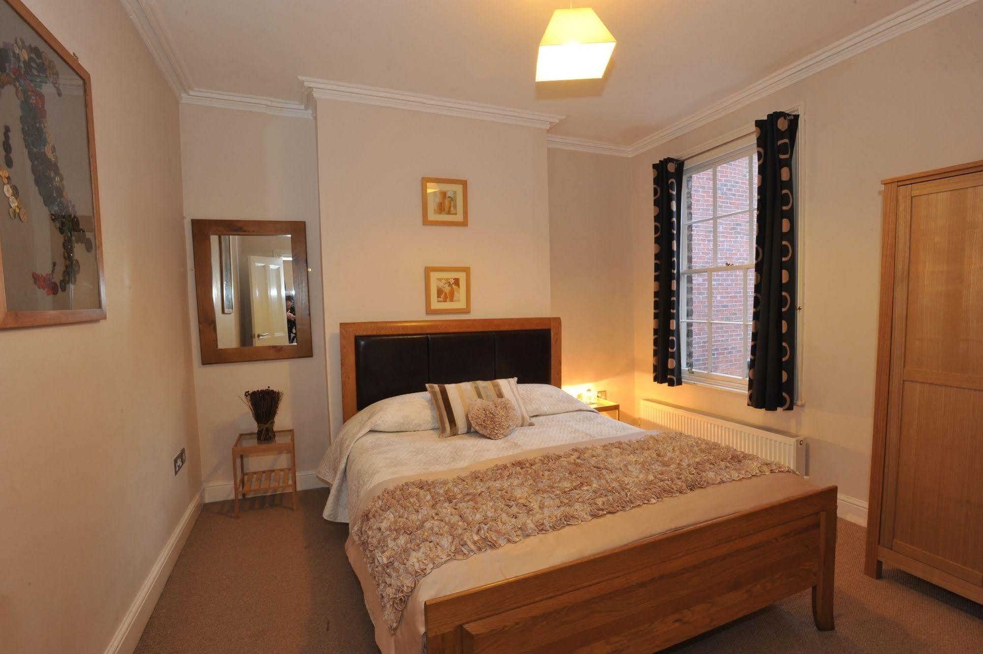 Chester Apartments Esterno foto