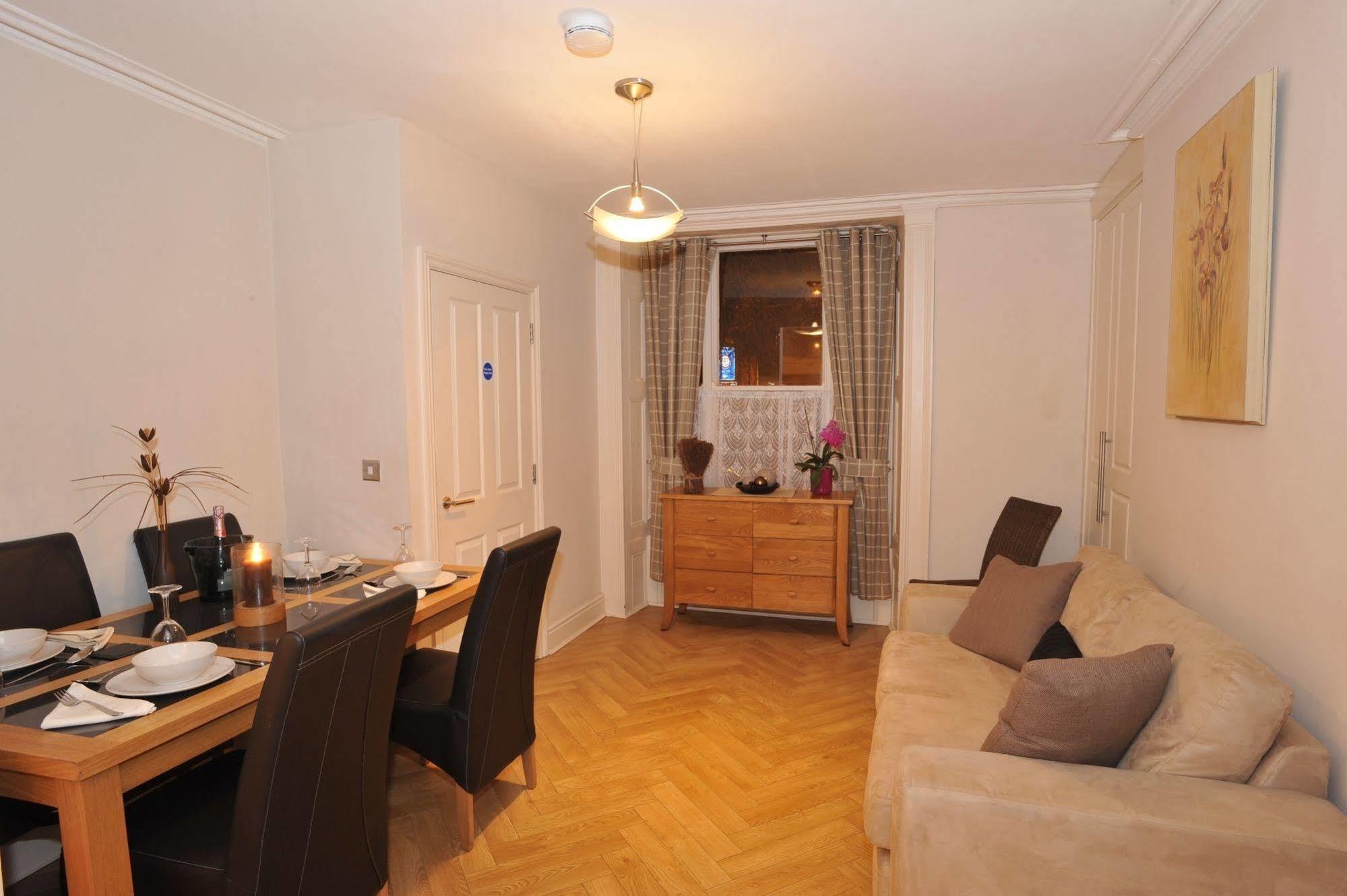 Chester Apartments Esterno foto